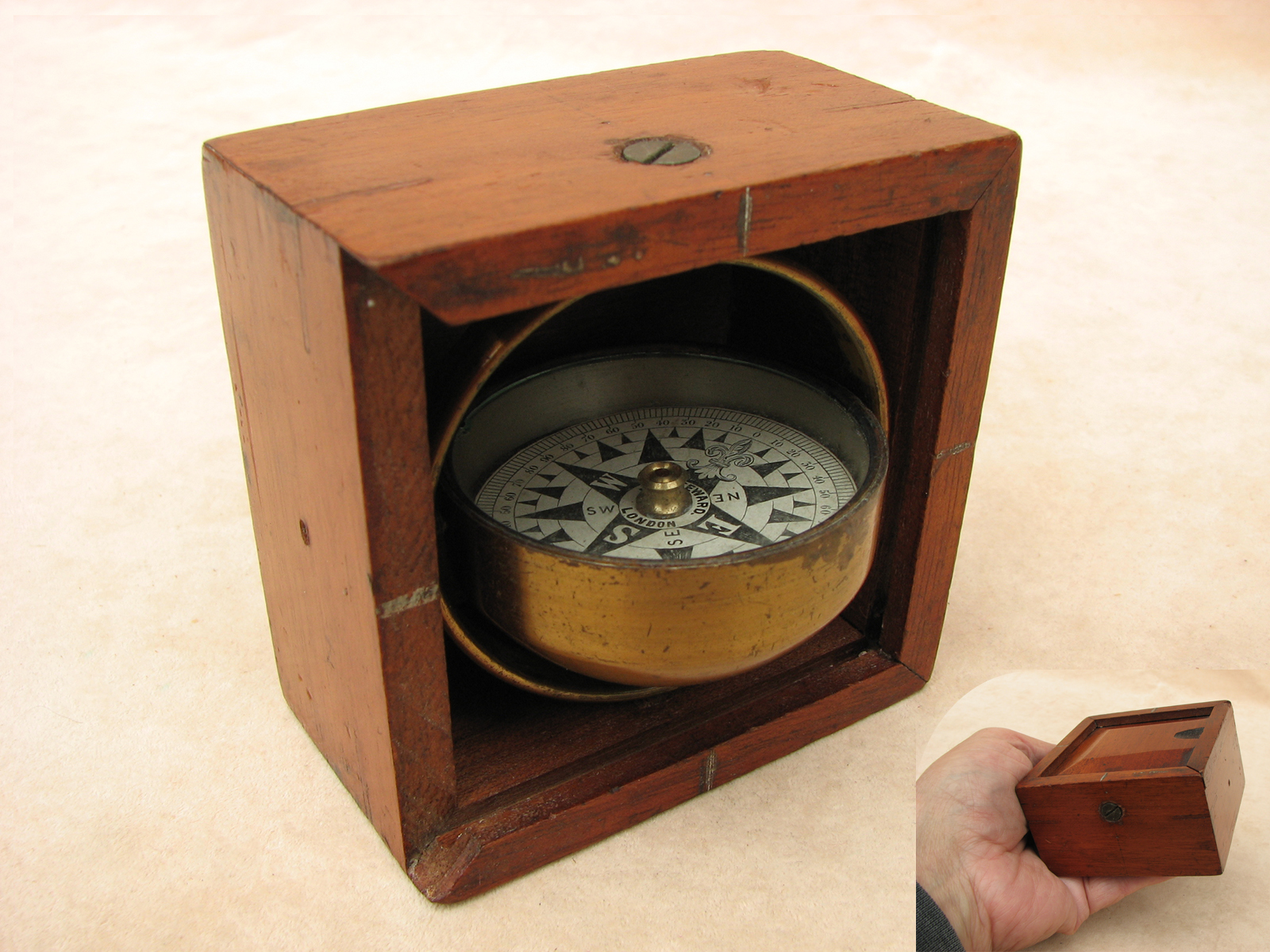 19th century gimbal mounted Mariners compass in dark oak case